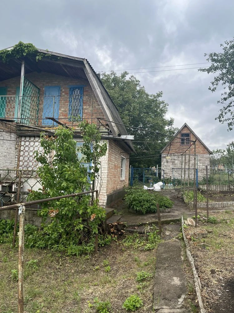 Продам 2х этажную дачу.