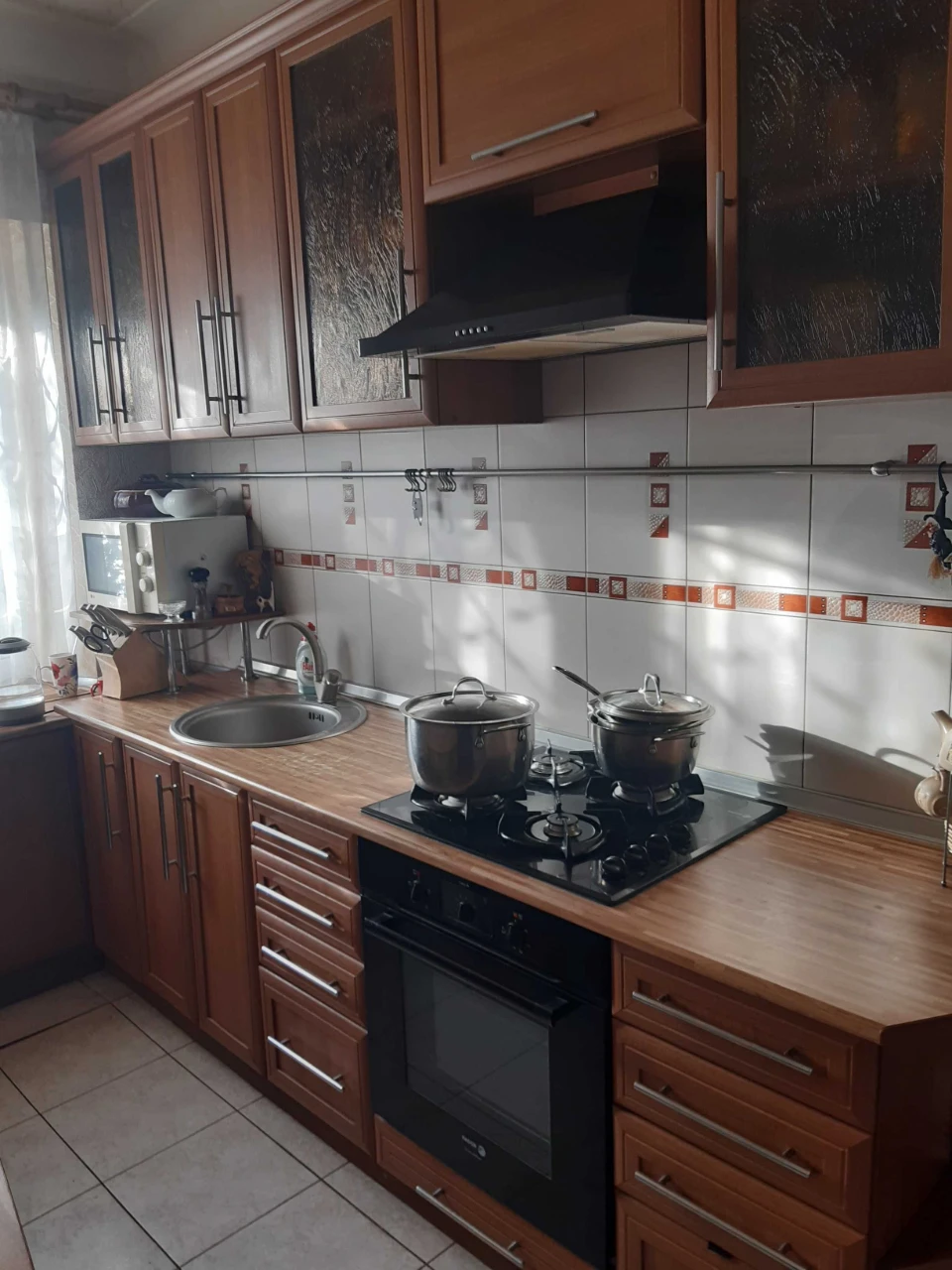 Продаж затишного будинку