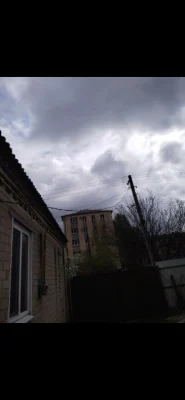 Продам пів будинку