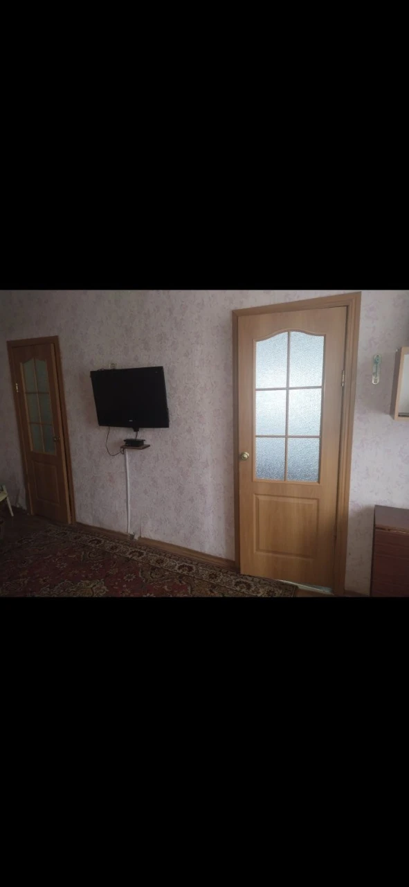 Продам пів будинку