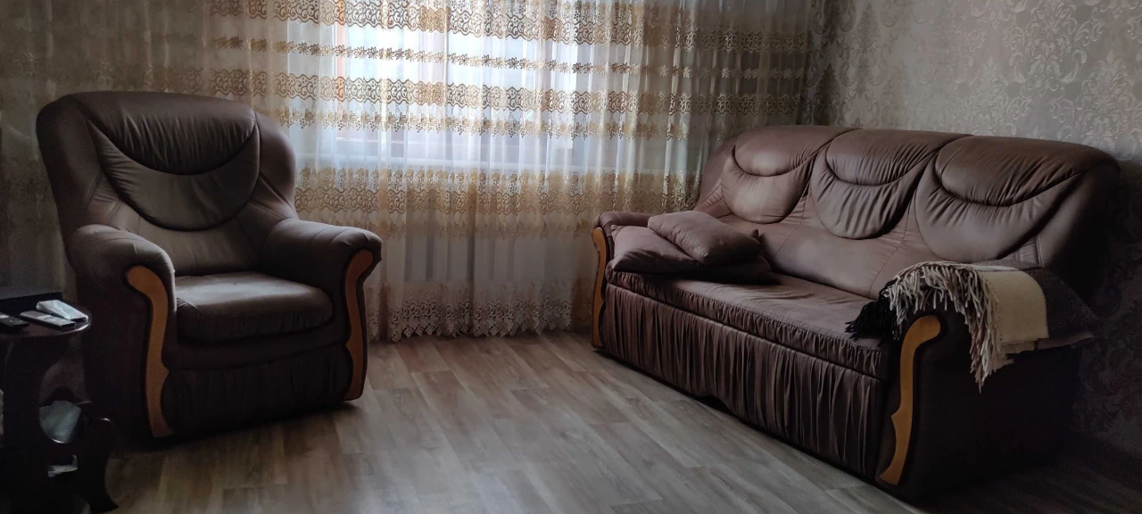 СРОЧНО Продам двухэтажный дом,аренды нет!