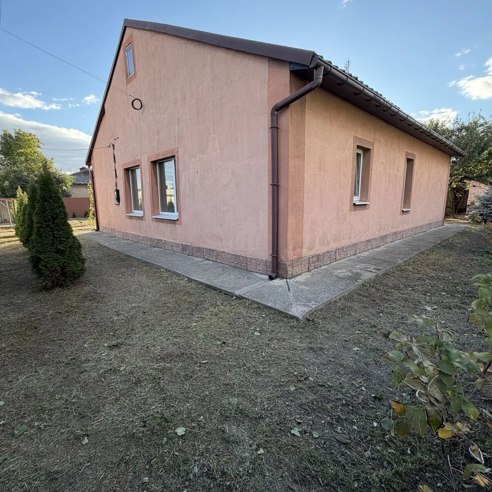 Продам затишний будинок