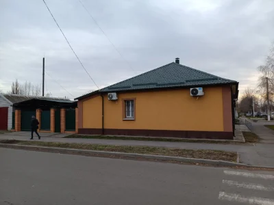 Продам будинок в самому центрі міста.
