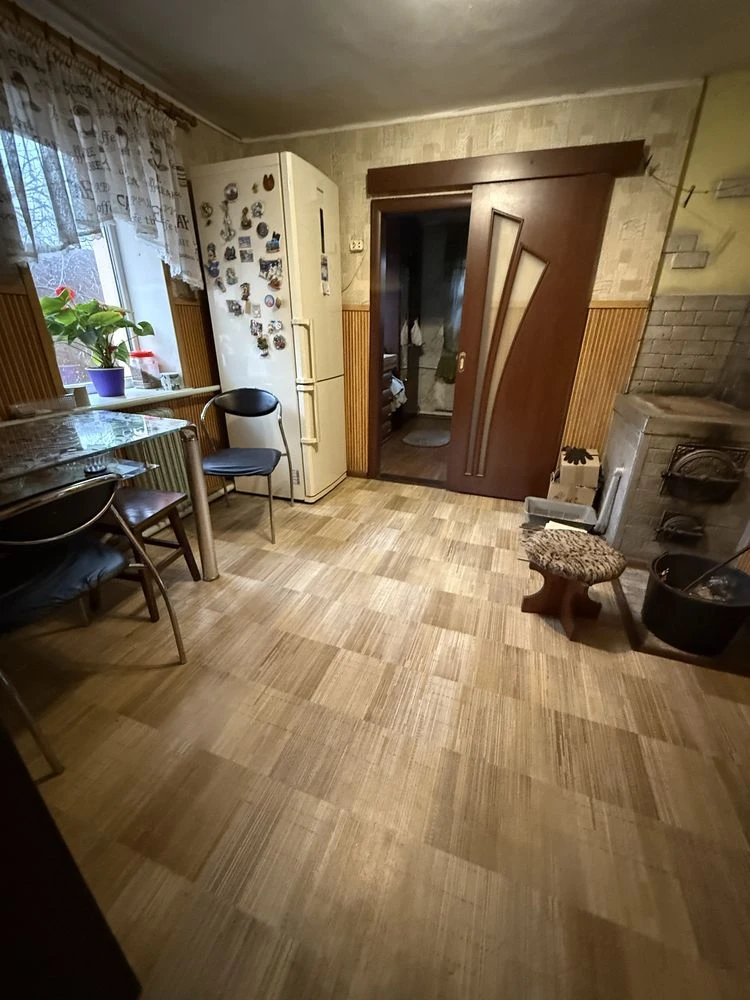 Продаж затишного будинку