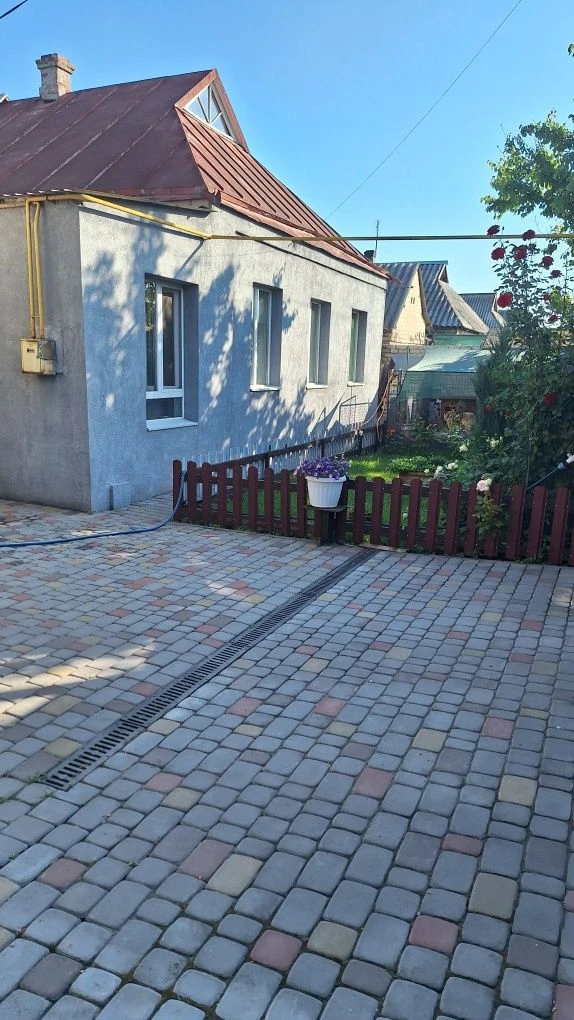 Продається Будинок в якому завжди є світло і тепло ,район 20