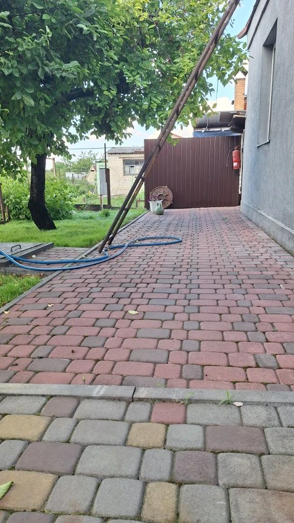 Продається Будинок в якому завжди є світло і тепло ,район 20