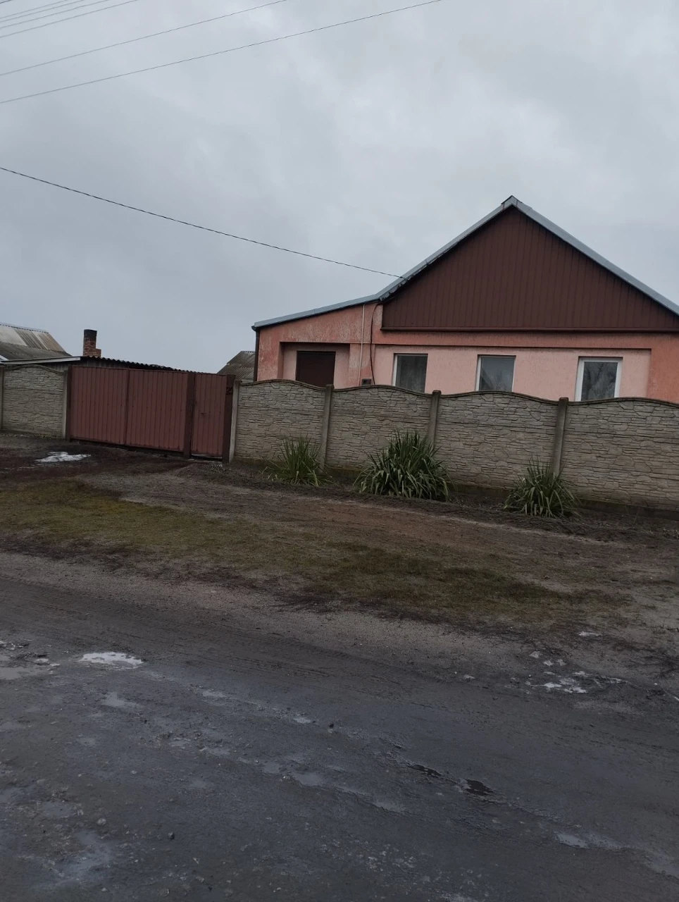 Продам будинок з твердотопливним опаленням