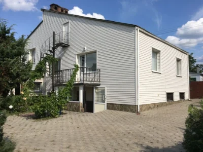 Продам 1,5 поверховий   будинок .Провулок Річковий 24.