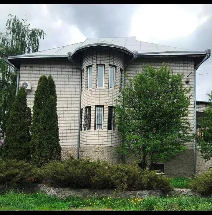 Продам будинок, дом 350 м², 20 соток, Павлоград – від власни