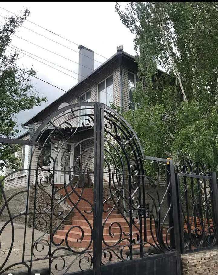 Продам будинок, дом 350 м², 20 соток, Павлоград – від власни