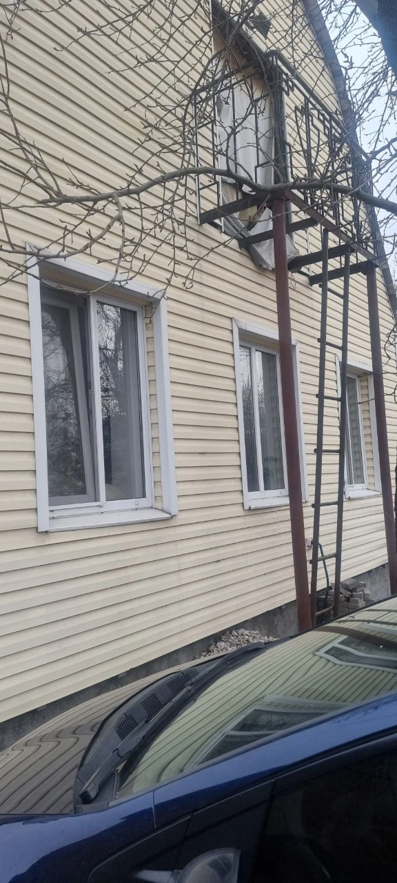 Продам дом в самом  центре( Горветка)