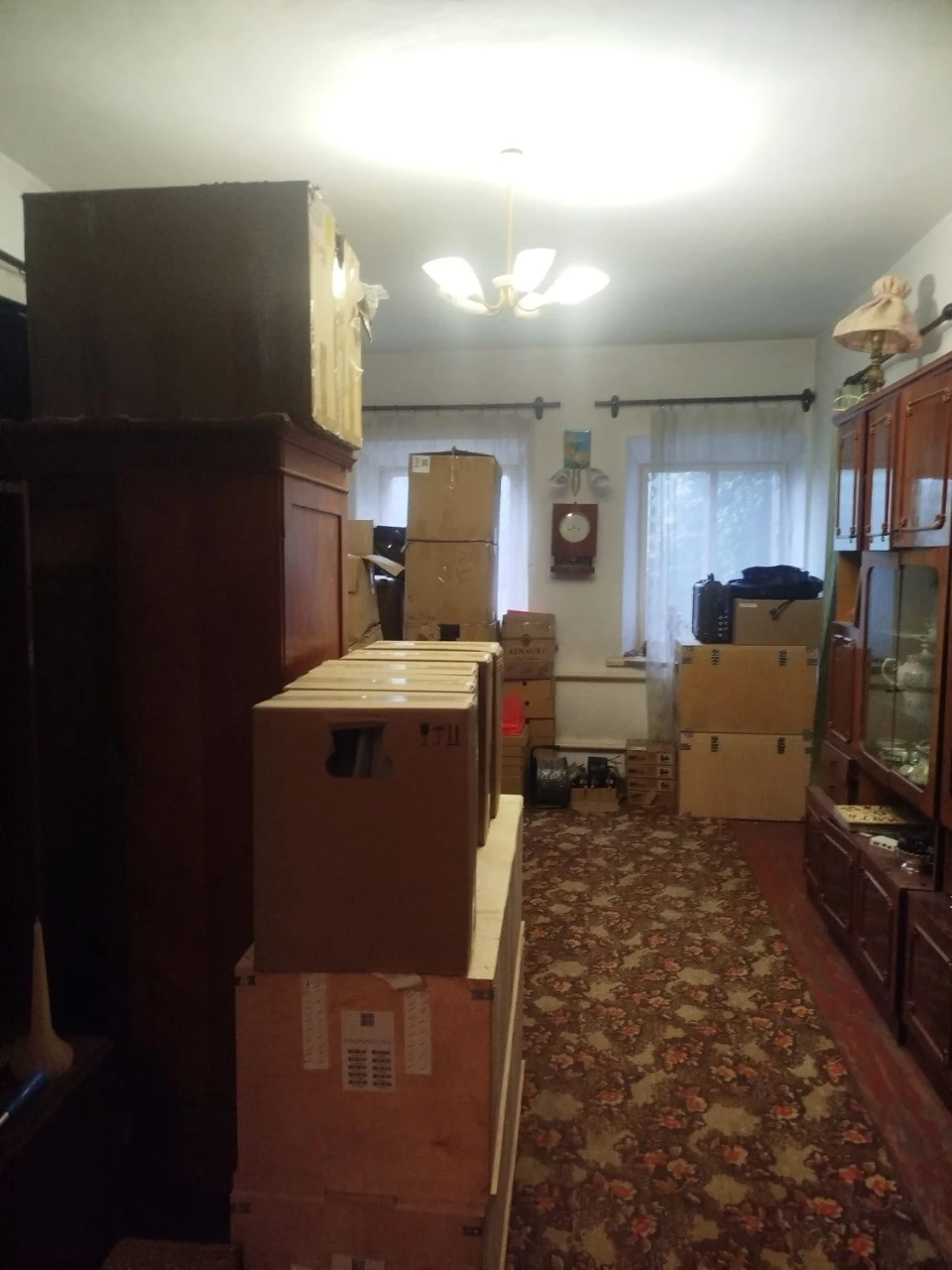 Продам терміново будинок,м.Синельникове.