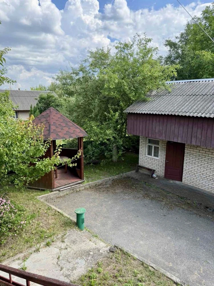 Продається будинок 213 м² з гаражем и участком 23 сотки в Барановке