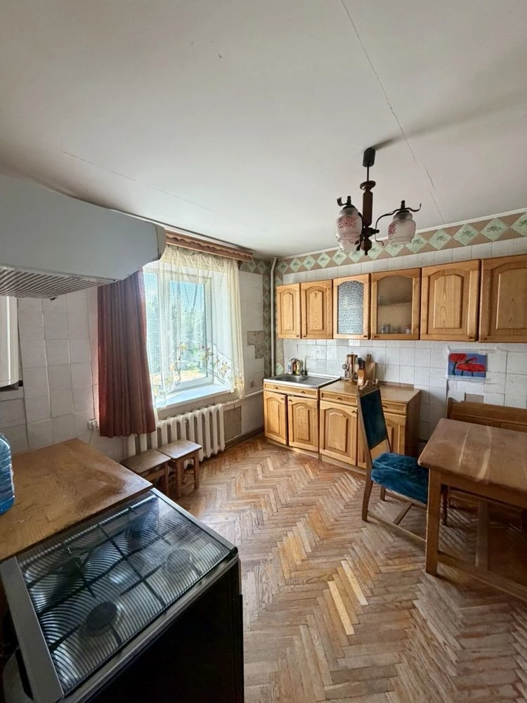 Продається будинок 213 м² з гаражем и участком 23 сотки в Барановке