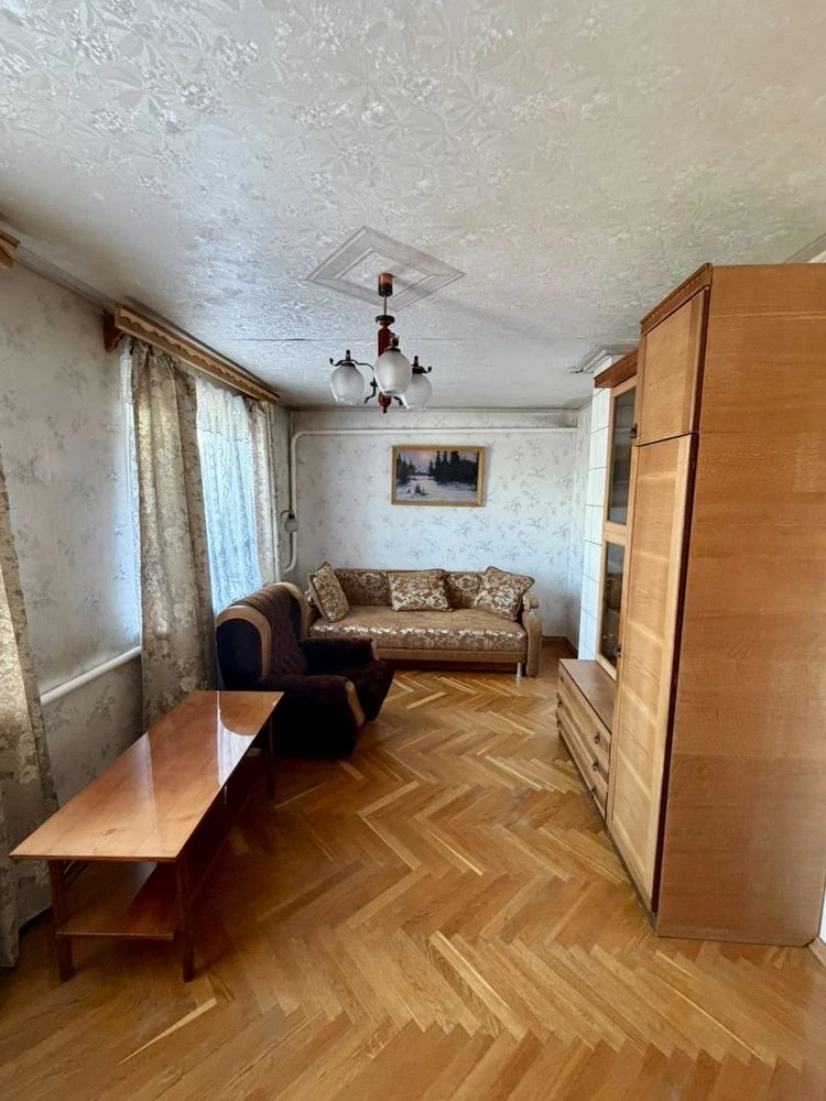 Продається будинок 213 м² з гаражем и участком 23 сотки в Барановке