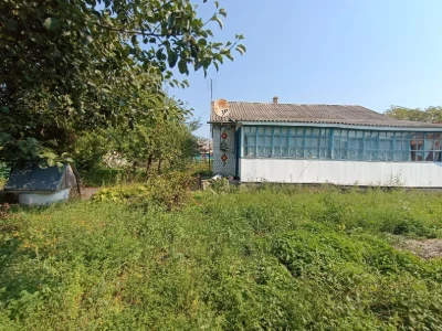 Будинок. Газ та резервне пічне опалення. Ділянка 23сотки