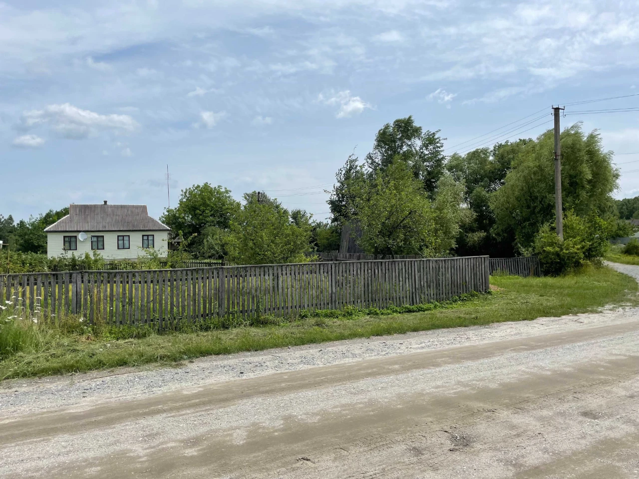 Продам будинок у м. Баранівка — 101,4 м² + 25 соток землі |