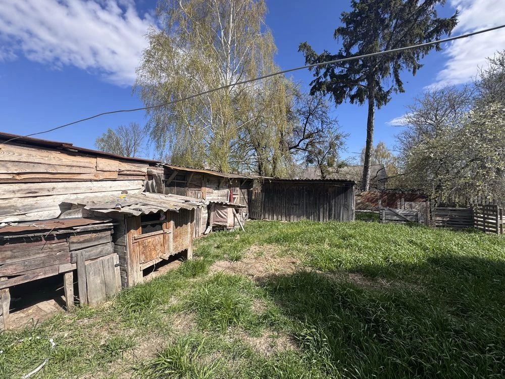 Продаж будинку, газ, криниця, сарай, 15 соток землі