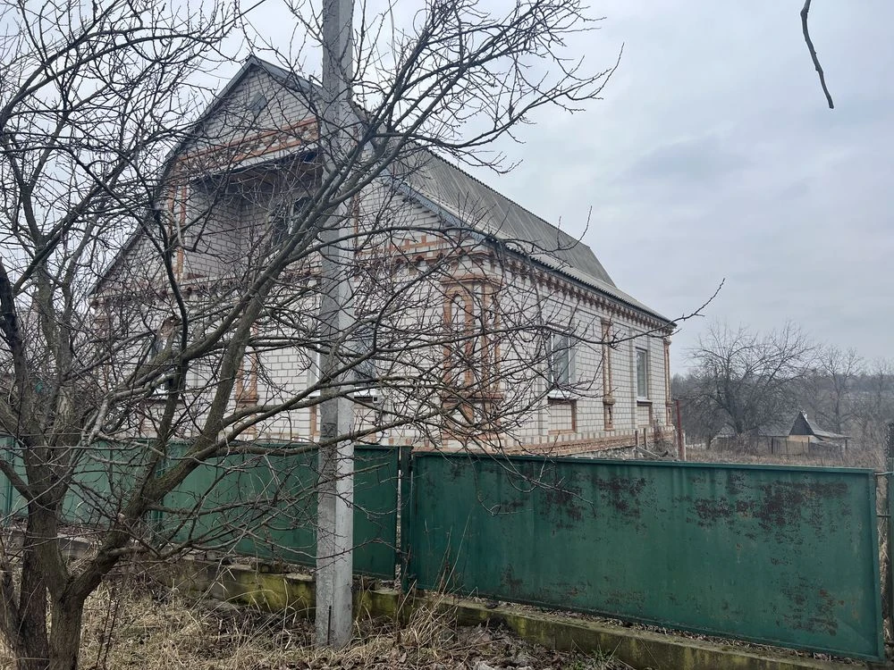 Продається будинок в Новосілках