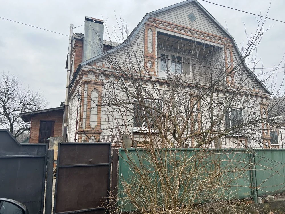 Продається будинок в Новосілках