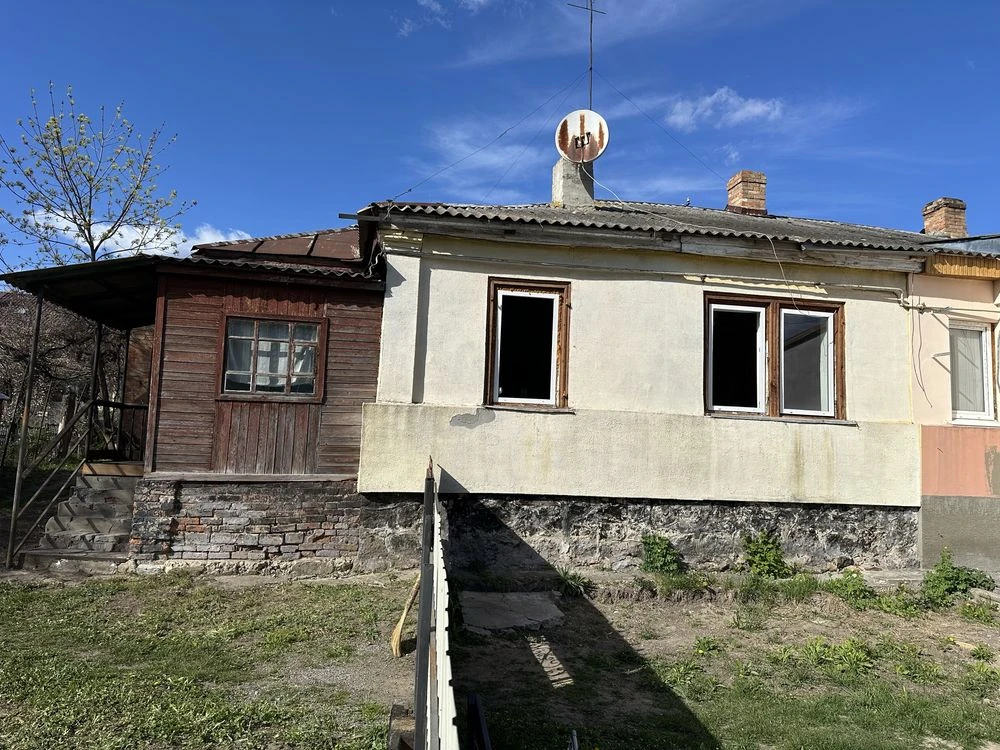 Терміново!! продам Частина будинку, квартира 2 кімнатна, буд