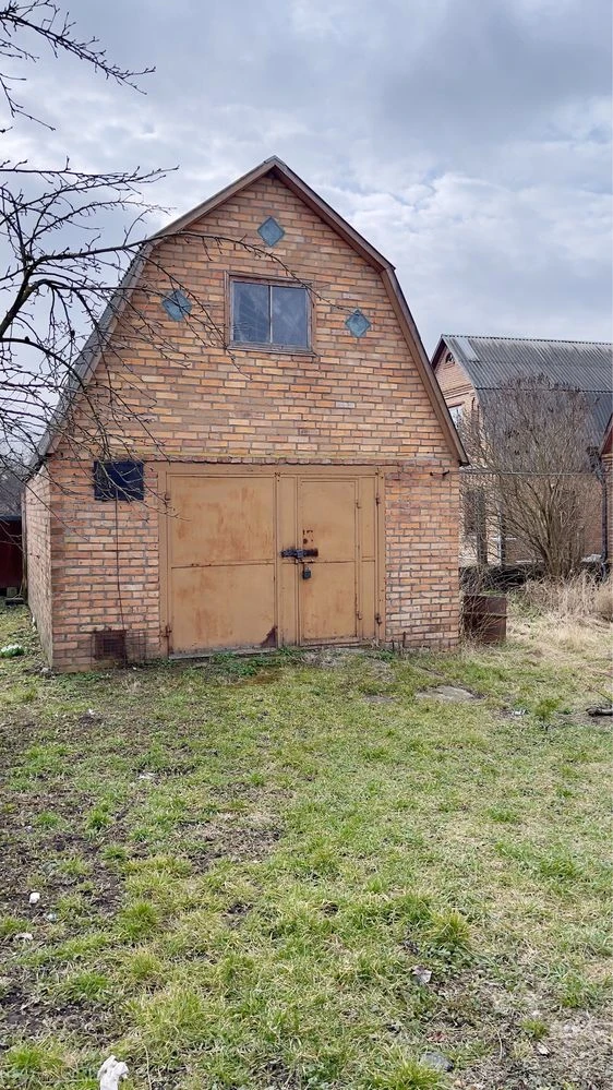 Land for sale without interior finishing