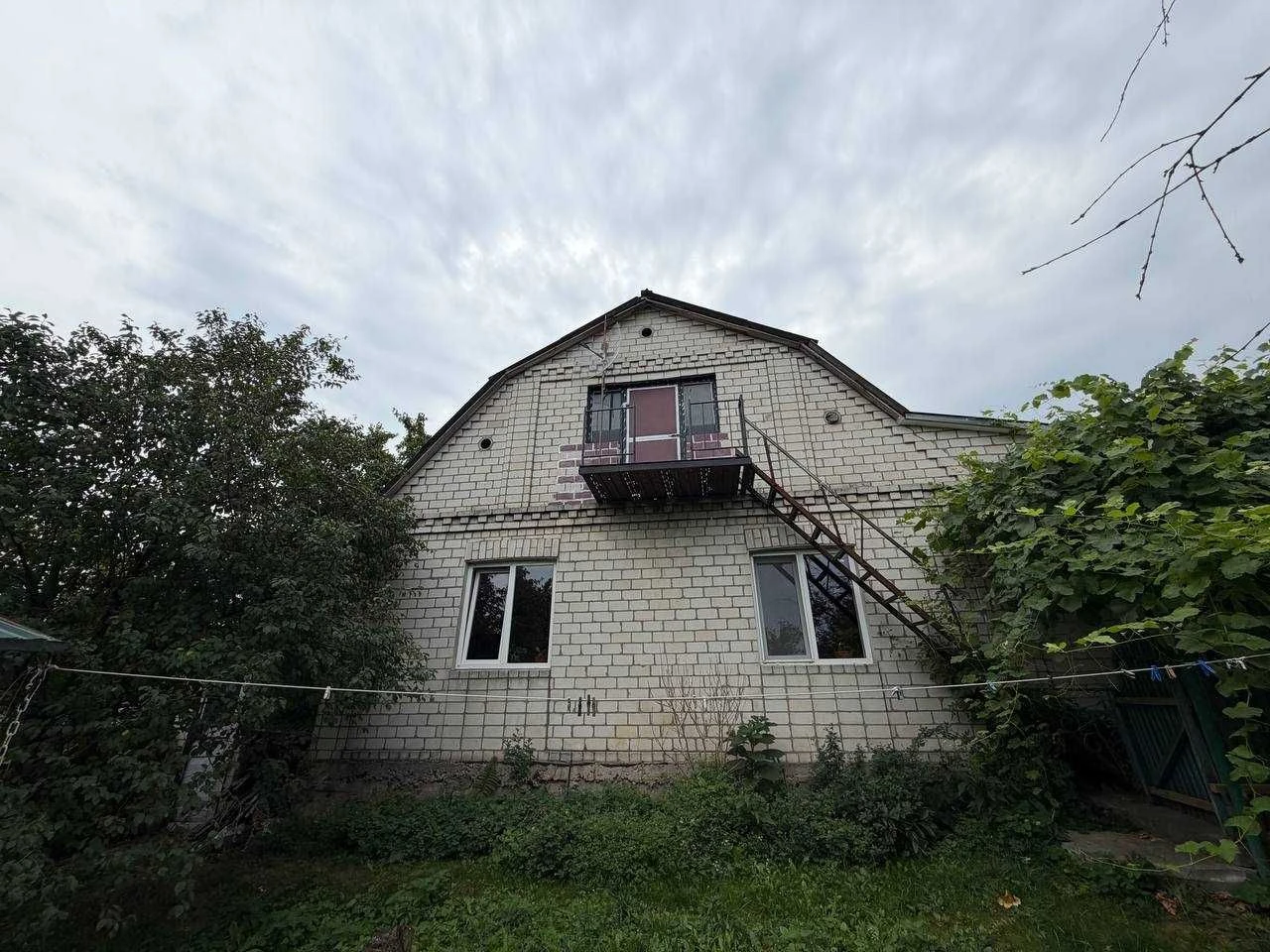 Продам будинок 4 кімнати - 93,7м2, м.Бердичів