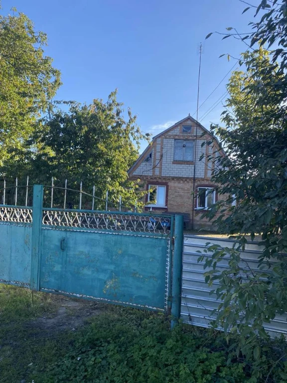 Spacious house with a large plot in the village of Terekhove