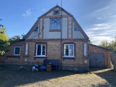 Spacious house with a large plot in the village of Terekhove