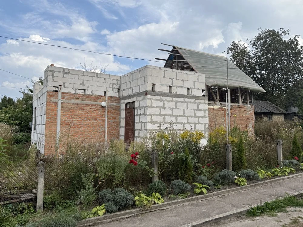 Участок с домом под реконструкцию