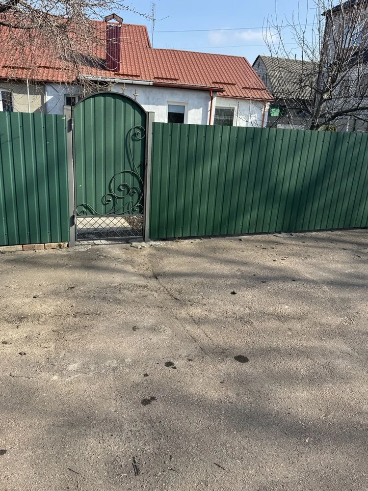 Будинок  ( пів будинку) район Загребелля Бердичів