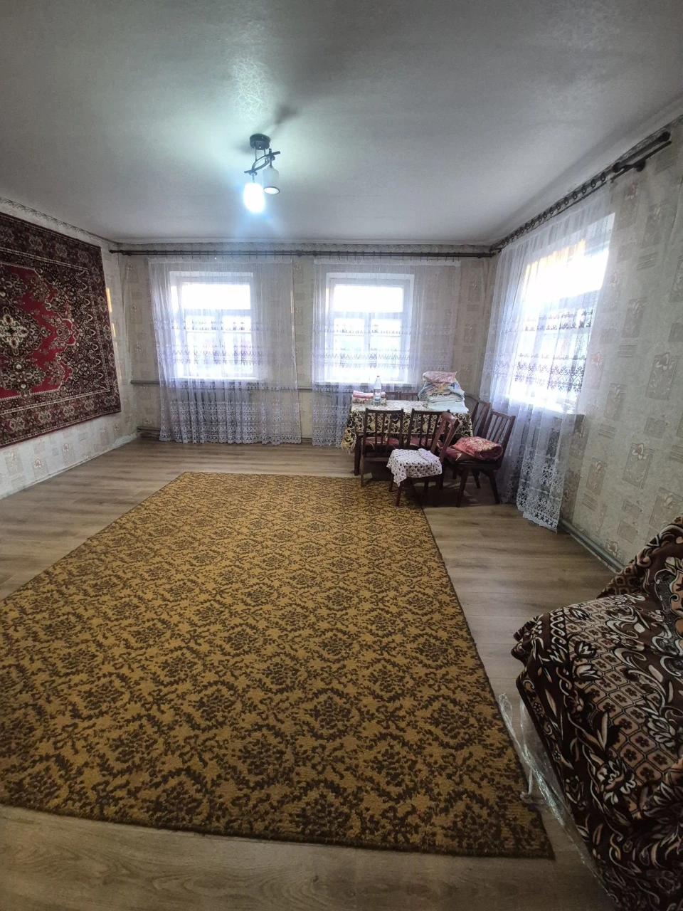 For Sale: House in the Podol District