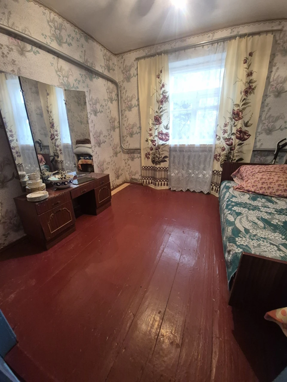 For Sale: House in the Podol District