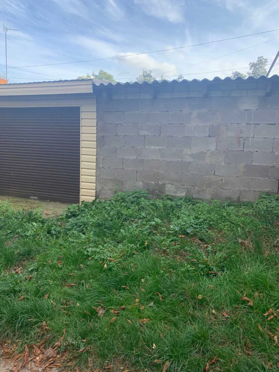 Продаю пів будинку  в Центрі  міста (поблизу податкової), ро