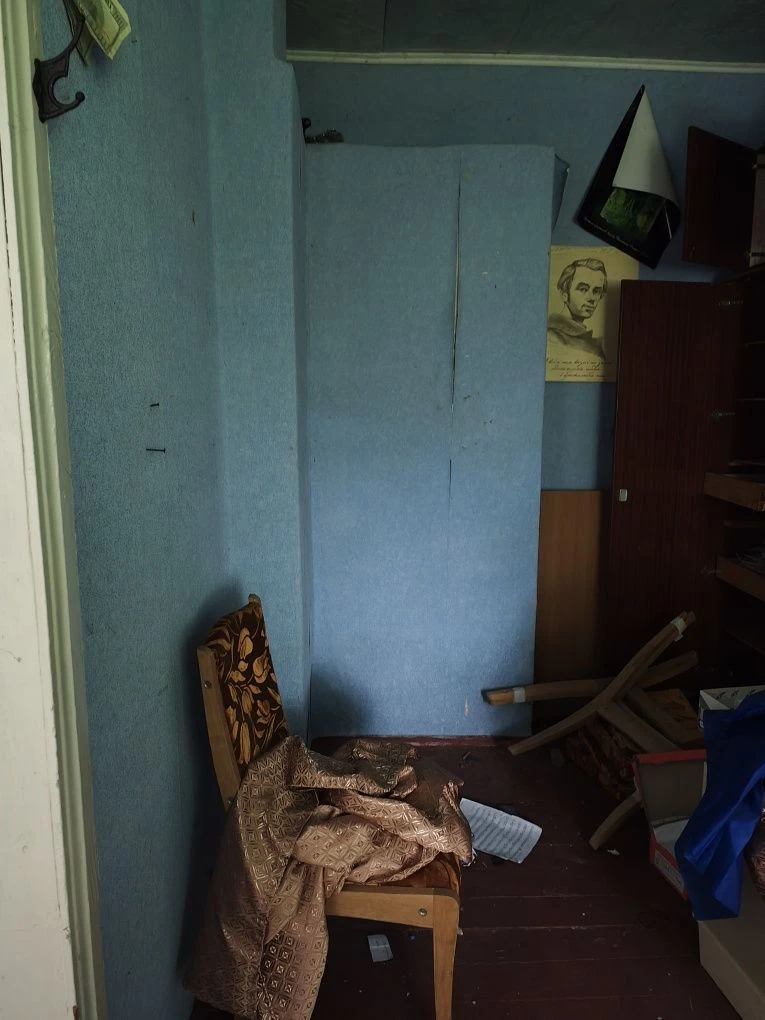 Продам 1/2 частину будинка Чолівка