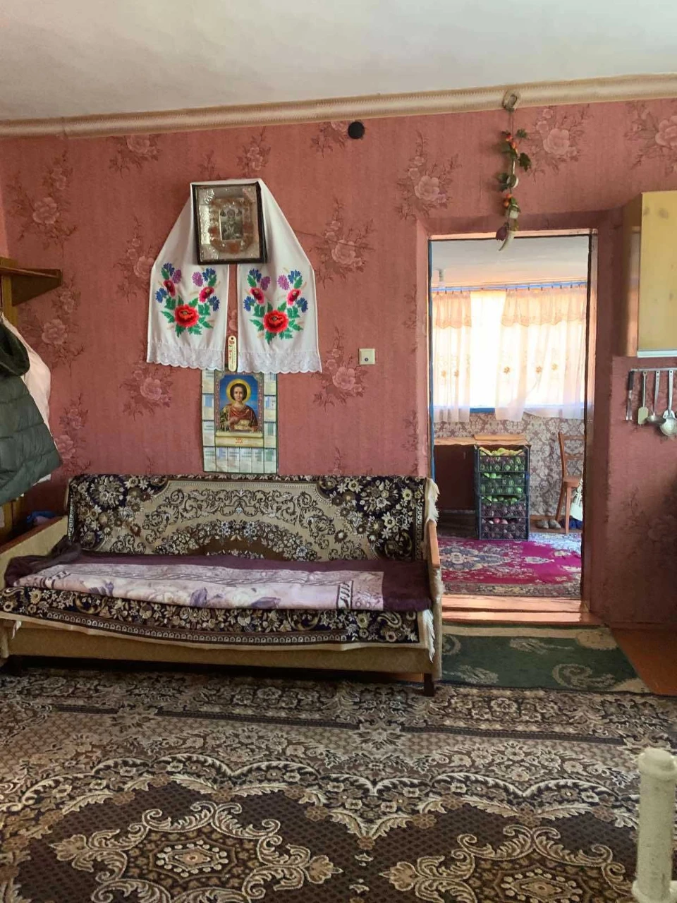 Selling house (district Chygiri)