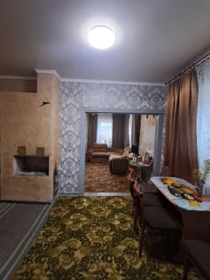 Продам 1/2 будинку  в районі Хіммашу (вагонка)