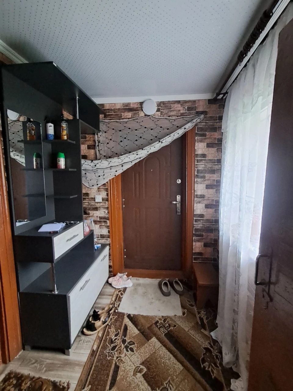 Продам 1/2 будинку  в районі Хіммашу (вагонка)