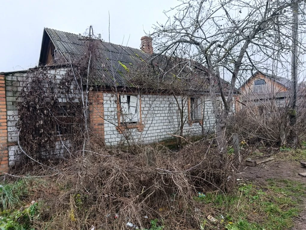 Продається нежилий будинок недалеко від центру міста Коросте