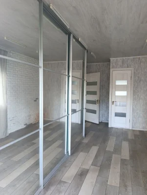 Продається двоповерховий будинок в місті Коростень, Житомирська область