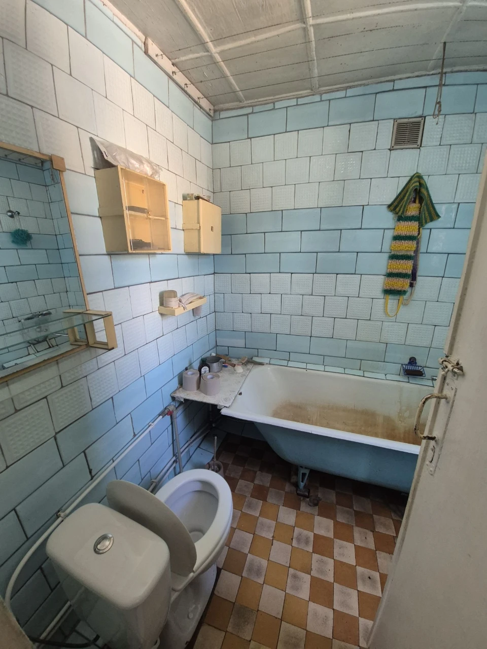 Продаётся отдельный дом, в районе Миской больницы