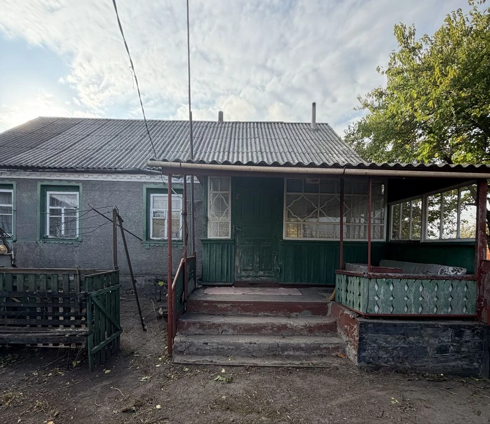 House for Sale in the Village of Kam'yany Brid