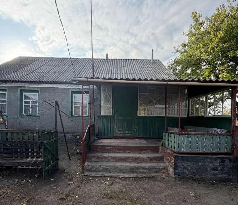 Продається будинок у селі Камʼяний Брід