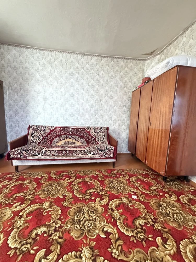 House for Sale in the Village of Kam'yany Brid