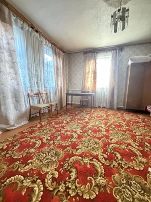 House for Sale in the Village of Kam'yany Brid