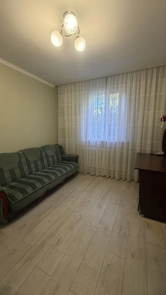 Продається будинок, вулиця Шкільна
