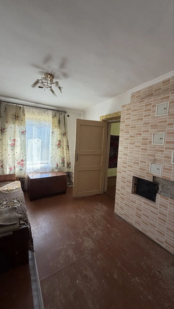 Продаж будинку вулиця 8 березня