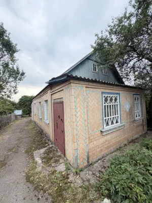 Продаж будинку у місті Коростишеві