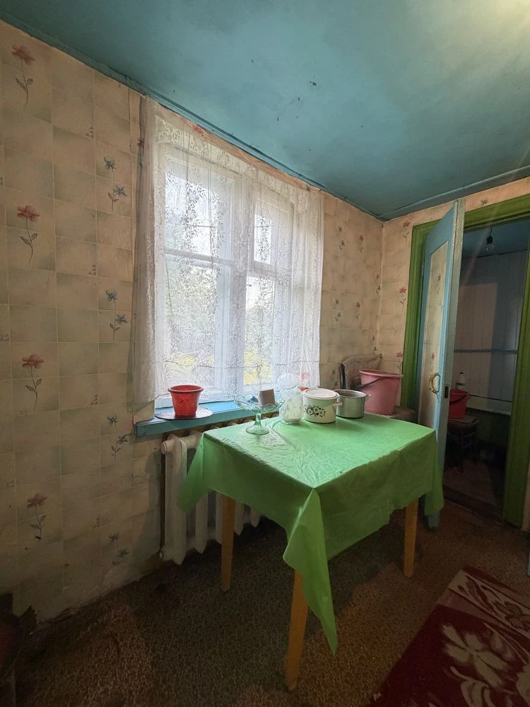 Продаж будинку у місті Коростишеві