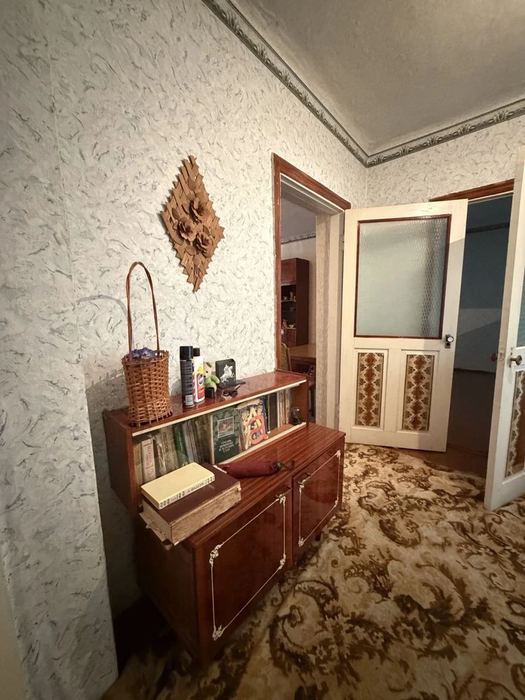 Продаж будинку у місті Коростишеві
